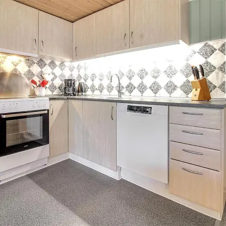 Holiday home Yardila - 1-5km From The Sea In Western Jutland By Interhome *