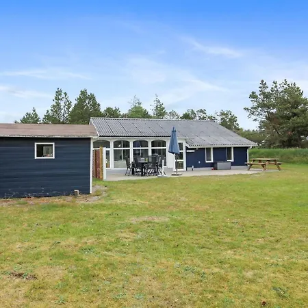 Dom wakacyjny Yardila - 1-5km From The Sea By Interhome *