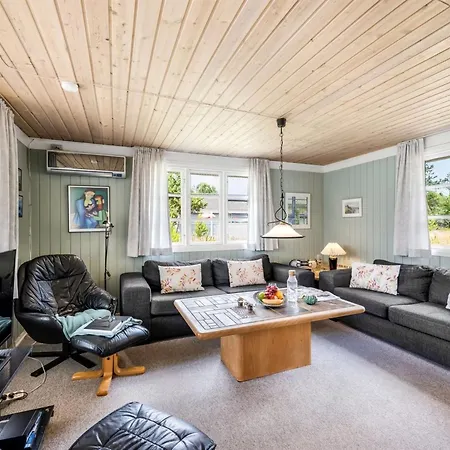 Yardila - 1-5km From The Sea By Interhome Feriehus *