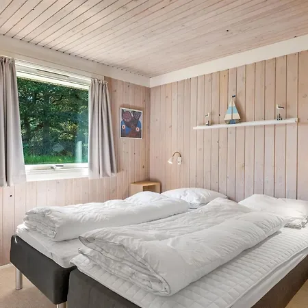 Yardila - 1-5km From The Sea By Interhome
