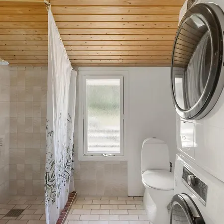 펜션 Yardila - 1-5km From The Sea By Interhome *