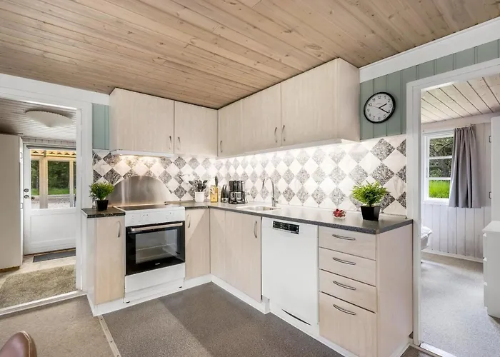 Yardila - 1-5km From The Sea By Interhome *